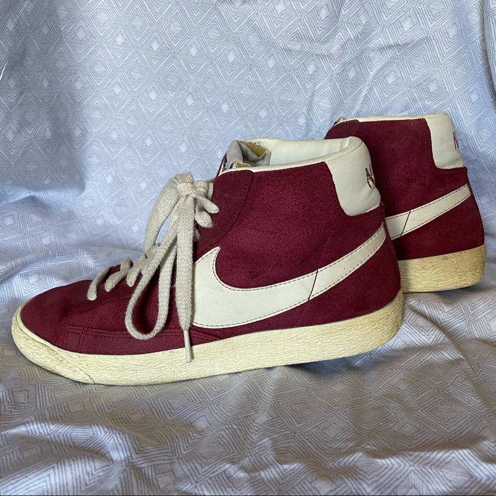 Nike Blazers Mens 7/Women’s 8.5